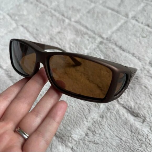 Cocoons | Wide Line (ML) Sand Polarized Copper Sunglasses main image 6
